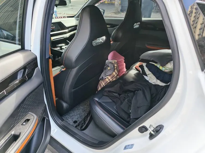 2023 ChangAn UNI-V 1.5T 188HP L4 7DCT,autocango,china used car exporter,china ev exporter,chinese used car exporter,chinese used ev exporter