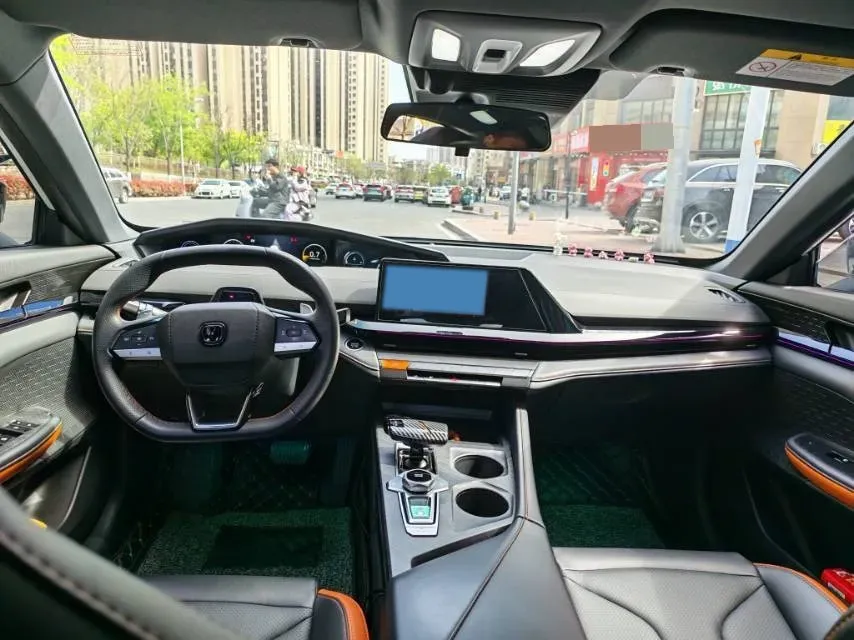 2023 ChangAn UNI-V 1.5T 188HP L4 7DCT,autocango,china used car exporter,china ev exporter,chinese used car exporter,chinese used ev exporter