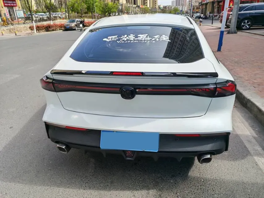 2023 ChangAn UNI-V 1.5T 188HP L4 7DCT,autocango,china used car exporter,china ev exporter,chinese used car exporter,chinese used ev exporter