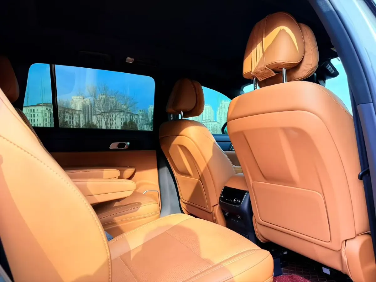 2021 Li ONE Range Extended 131HP REEV 40.5KWH,autocango,china used car exporter,china ev exporter,chinese used car exporter,chinese used ev exporter