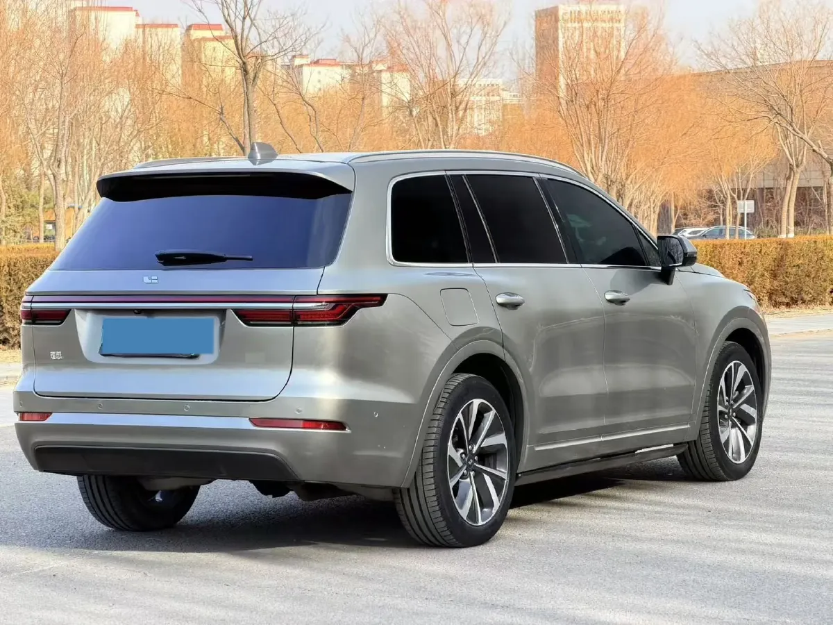 2021 Li ONE Range Extended 131HP REEV 40.5KWH,autocango,china used car exporter,china ev exporter,chinese used car exporter,chinese used ev exporter