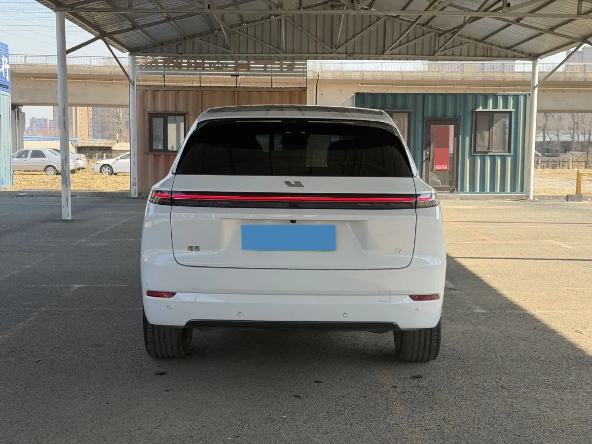 2024 Li L7 Range Extended 154HP REEV 42.8KWH,autocango,china used car exporter,china ev exporter,chinese used car exporter,chinese used ev exporter