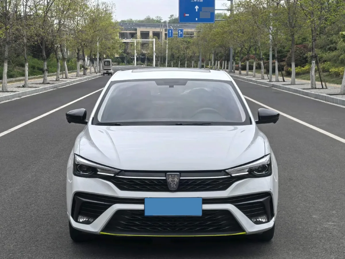2021 Roewe i5 1.5L 120HP L4 CVT,autocango,china used car exporter,china ev exporter,chinese used car exporter,chinese used ev exporter