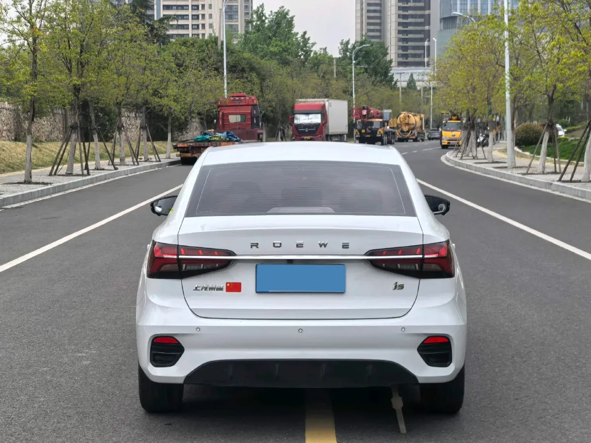 2021 Roewe i5 1.5L 120HP L4 CVT,autocango,china used car exporter,china ev exporter,chinese used car exporter,chinese used ev exporter