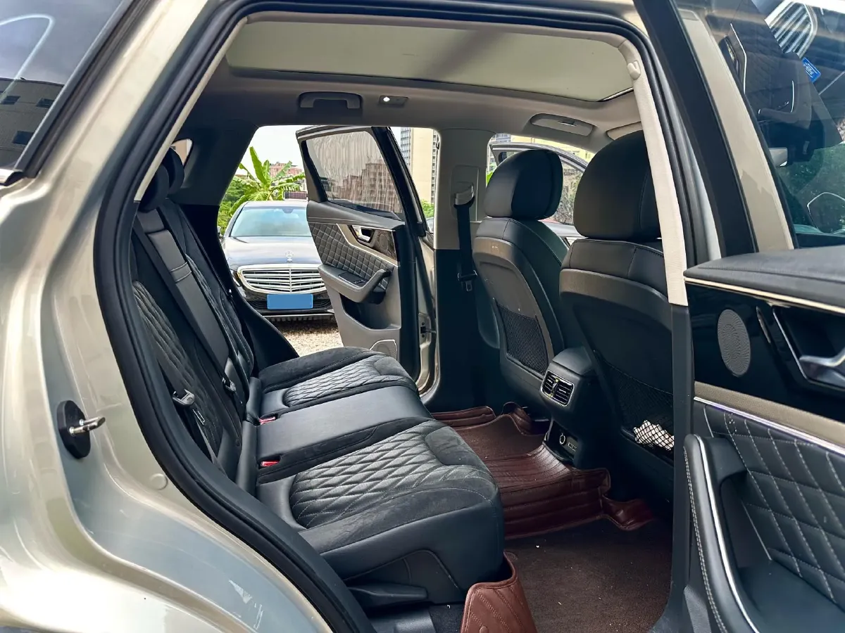 2019 HongQi HS5 2.0T 224HP L4 6AT,autocango,china used car exporter,china ev exporter,chinese used car exporter,chinese used ev exporter