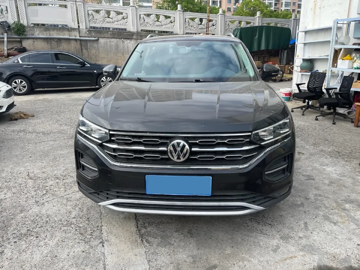 2019 Jeep Cherokee 2.0T 234HP L4 9AT,autocango,china used car exporter,china ev exporter,chinese used car exporter,chinese used ev exporter