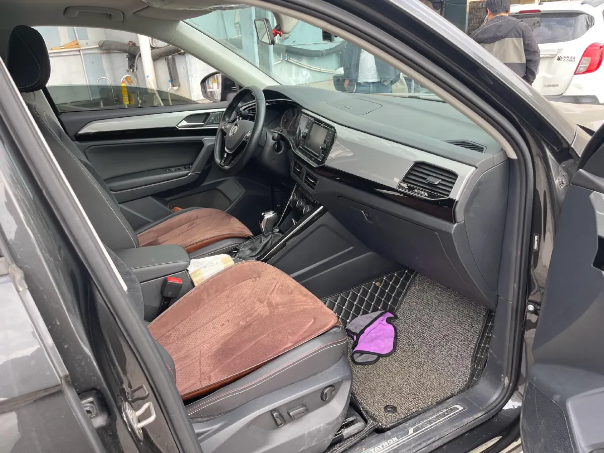 2019 Jeep Cherokee 2.0T 234HP L4 9AT,autocango,china used car exporter,china ev exporter,chinese used car exporter,chinese used ev exporter