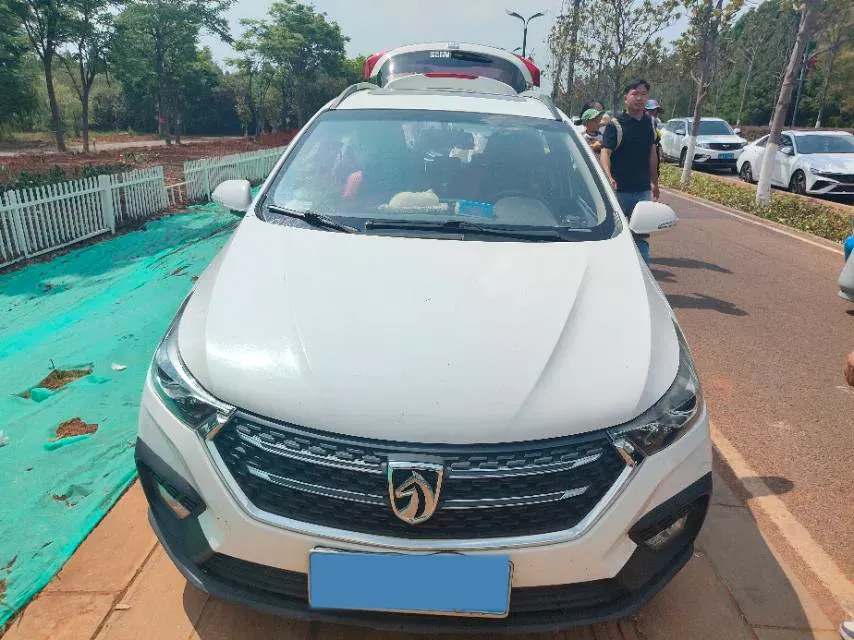 2018 BaoJun 360 1.5L 112HP L4 6MT,autocango,china used car exporter,china ev exporter,chinese used car exporter,chinese used ev exporter
