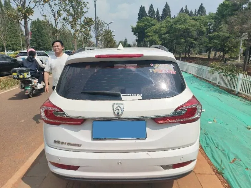 2018 BaoJun 360 1.5L 112HP L4 6MT,autocango,china used car exporter,china ev exporter,chinese used car exporter,chinese used ev exporter