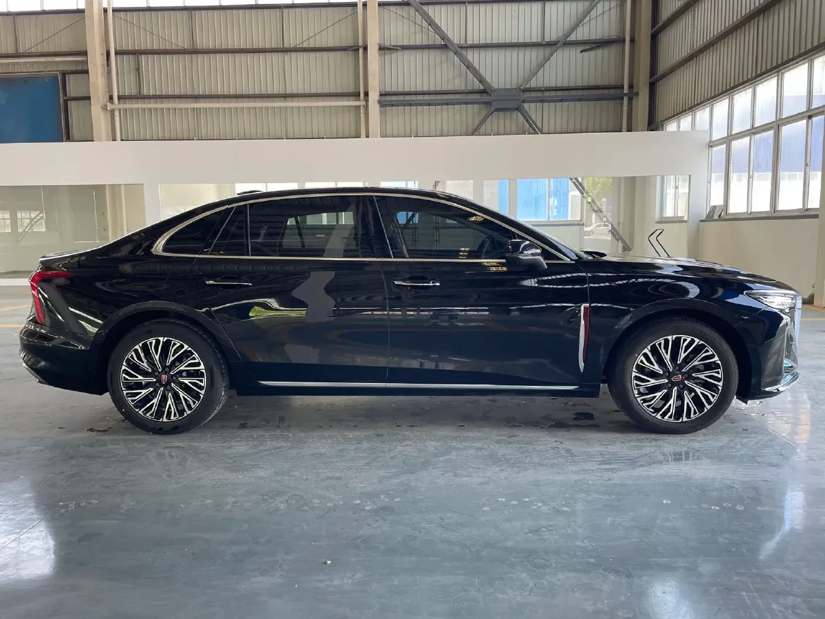 2025 HongQi H5 1.5T 169HP L4 1DHT Hybrid,autocango,china used car exporter,china ev exporter,chinese used car exporter,chinese used ev exporter
