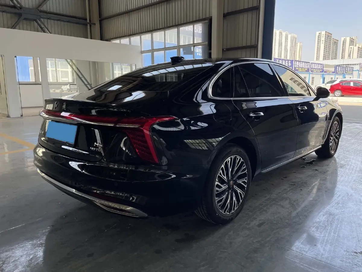 2025 HongQi H5 1.5T 169HP L4 1DHT Hybrid,autocango,china used car exporter,china ev exporter,chinese used car exporter,chinese used ev exporter