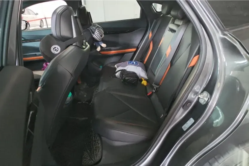 2022 ChangAn UNI-V 1.5T 188HP L4 7DCT,autocango,china used car exporter,china ev exporter,chinese used car exporter,chinese used ev exporter