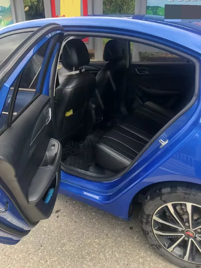 2019 Roewe i5 1.5L 120HP L4 CVT,autocango,china used car exporter,china ev exporter,chinese used car exporter,chinese used ev exporter