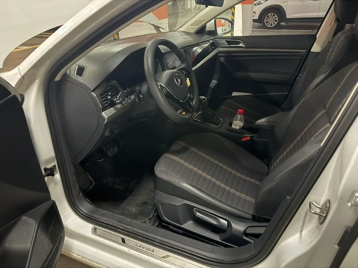 2021 Volkswagen Lavida 1.4T 150HP L4 7DCT,autocango,china used car exporter,china ev exporter,chinese used car exporter,chinese used ev exporter