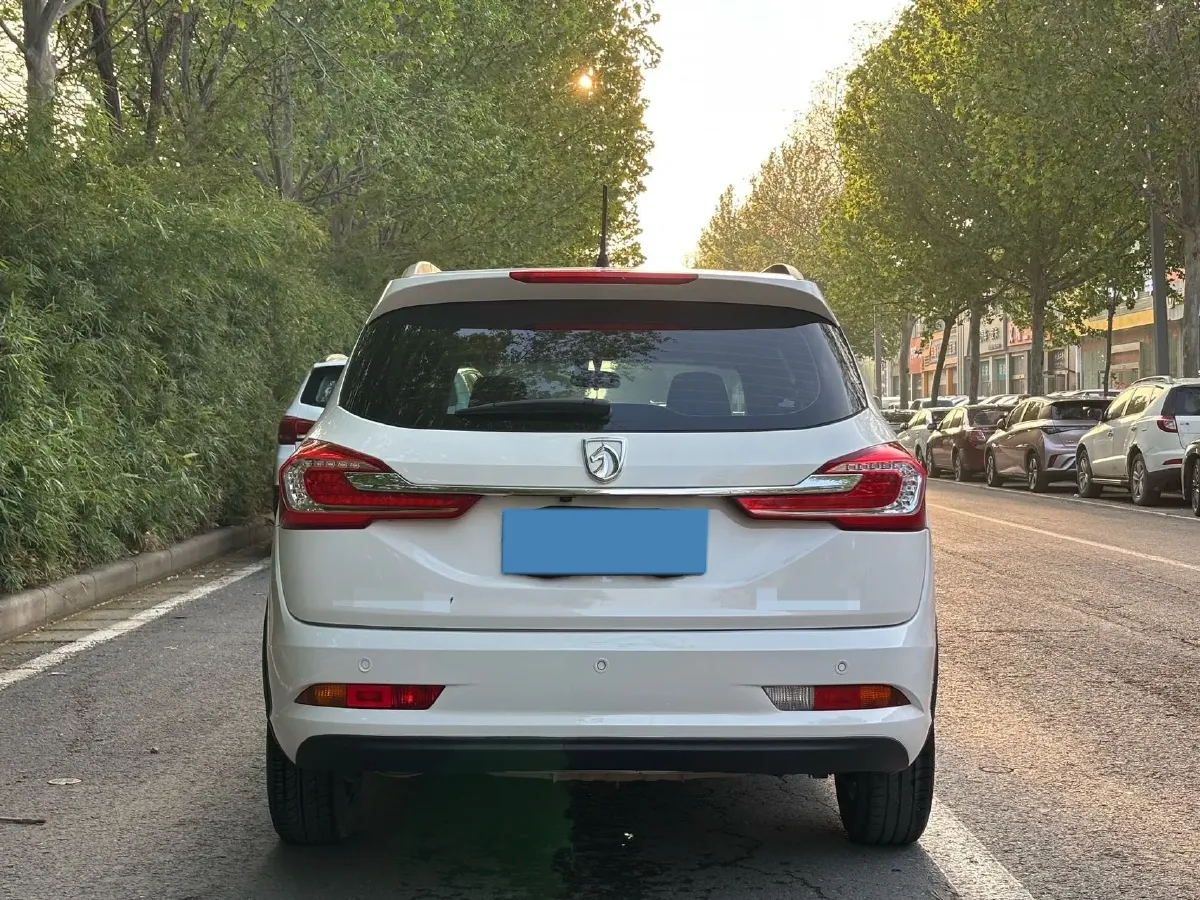 2019 BaoJun 510 1.5L 99HP L4 6MT,autocango,china used car exporter,china ev exporter,chinese used car exporter,chinese used ev exporter