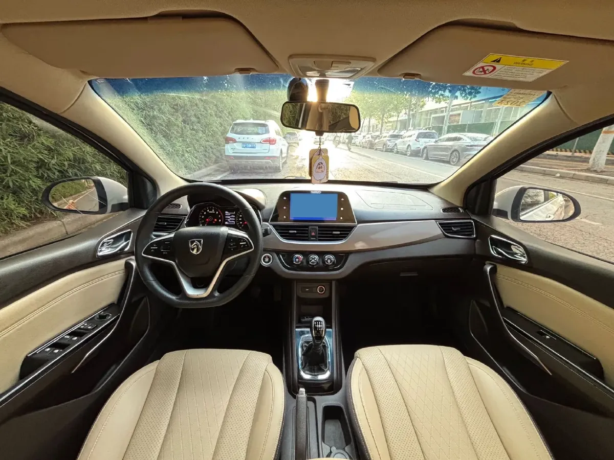 2019 BaoJun 510 1.5L 99HP L4 6MT,autocango,china used car exporter,china ev exporter,chinese used car exporter,chinese used ev exporter