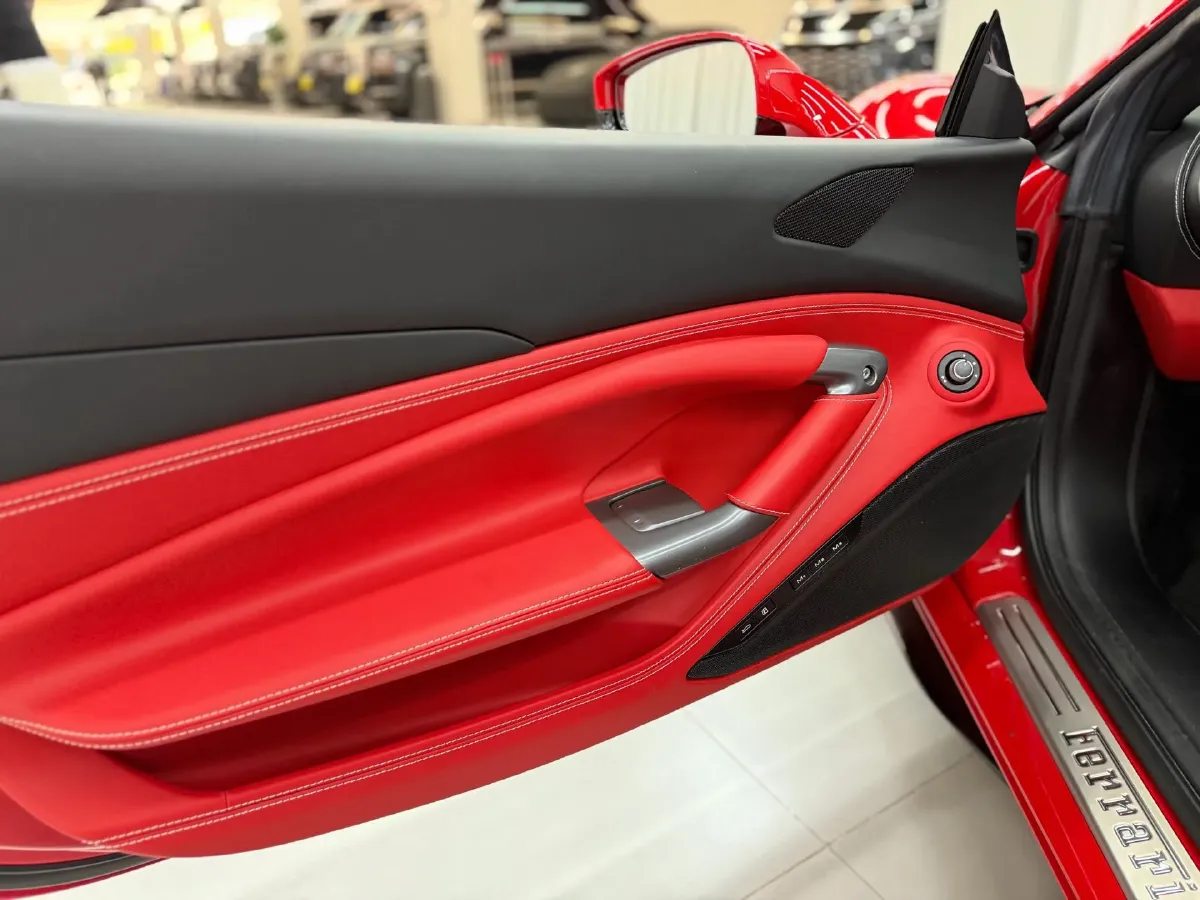 2019 Aston Martin DB11 5.2T 639HP V12 8AT,autocango,china used car exporter,china ev exporter,chinese used car exporter,chinese used ev exporter