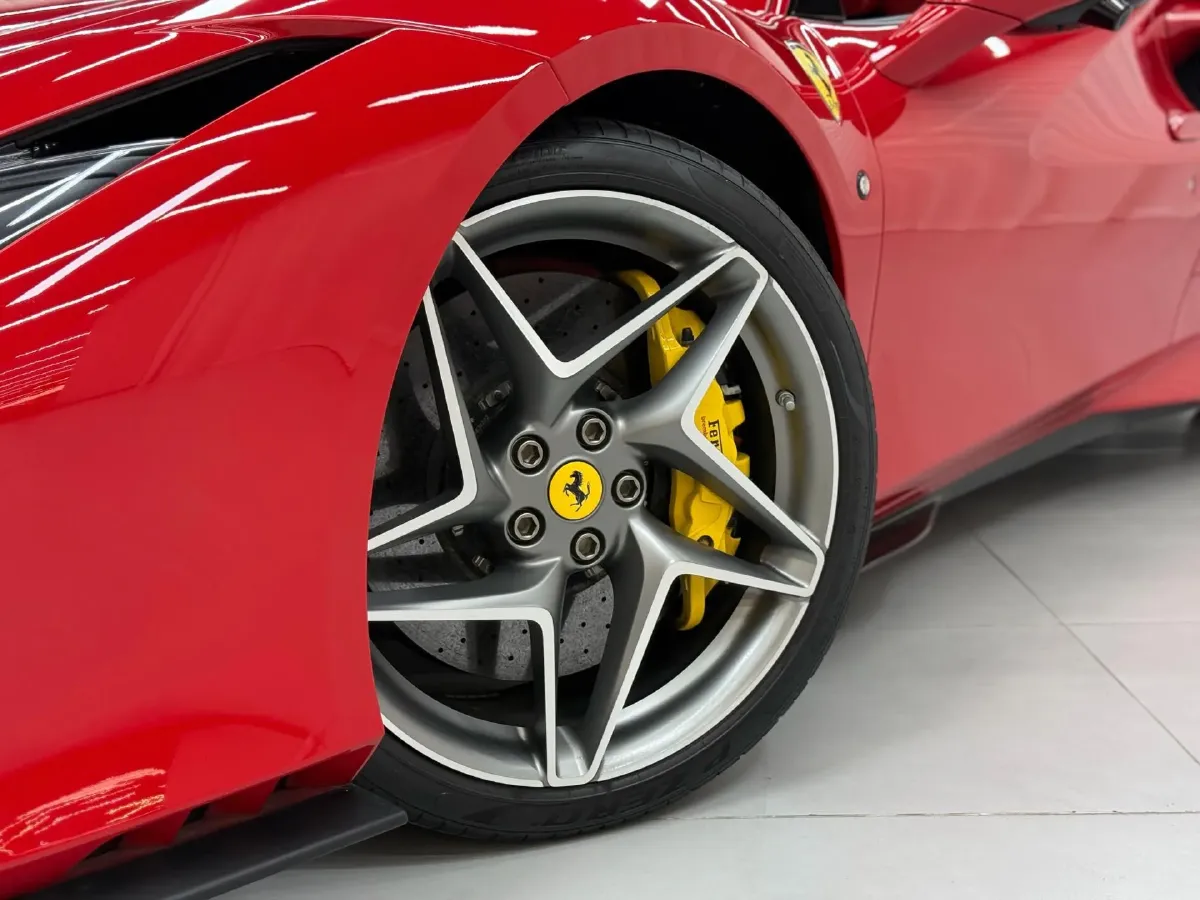 2019 Aston Martin DB11 5.2T 639HP V12 8AT,autocango,china used car exporter,china ev exporter,chinese used car exporter,chinese used ev exporter