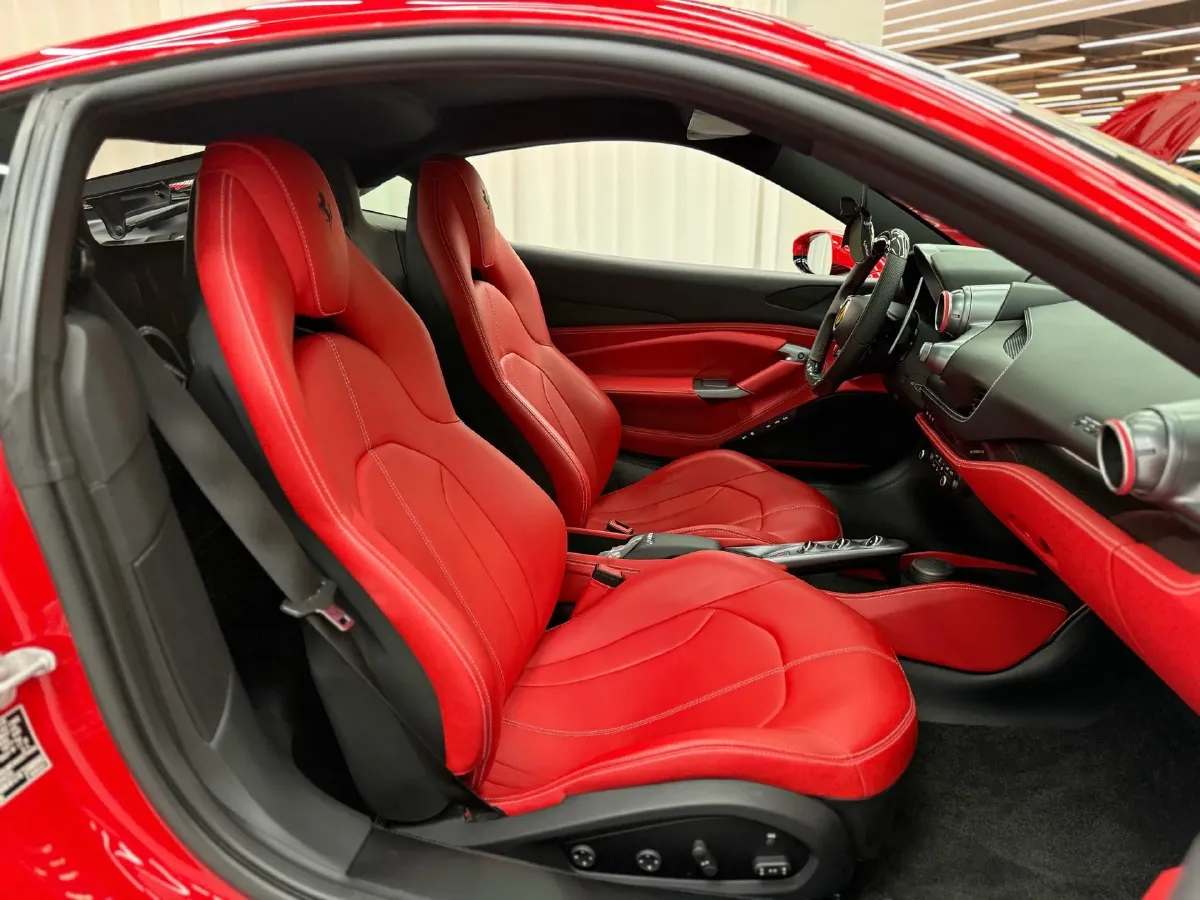 2019 Aston Martin DB11 5.2T 639HP V12 8AT,autocango,china used car exporter,china ev exporter,chinese used car exporter,chinese used ev exporter