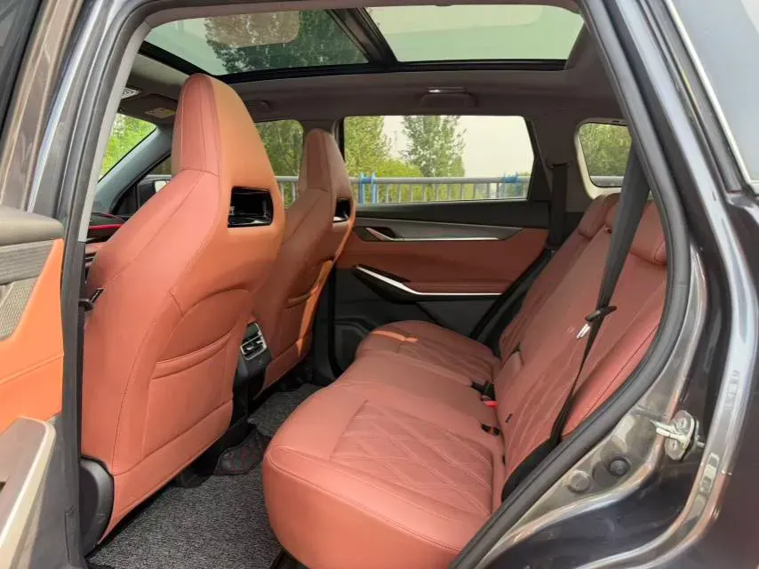 2023 ChangAn CS75 Plus 1.5T 188HP L4 8AT,autocango,china used car exporter,china ev exporter,chinese used car exporter,chinese used ev exporter