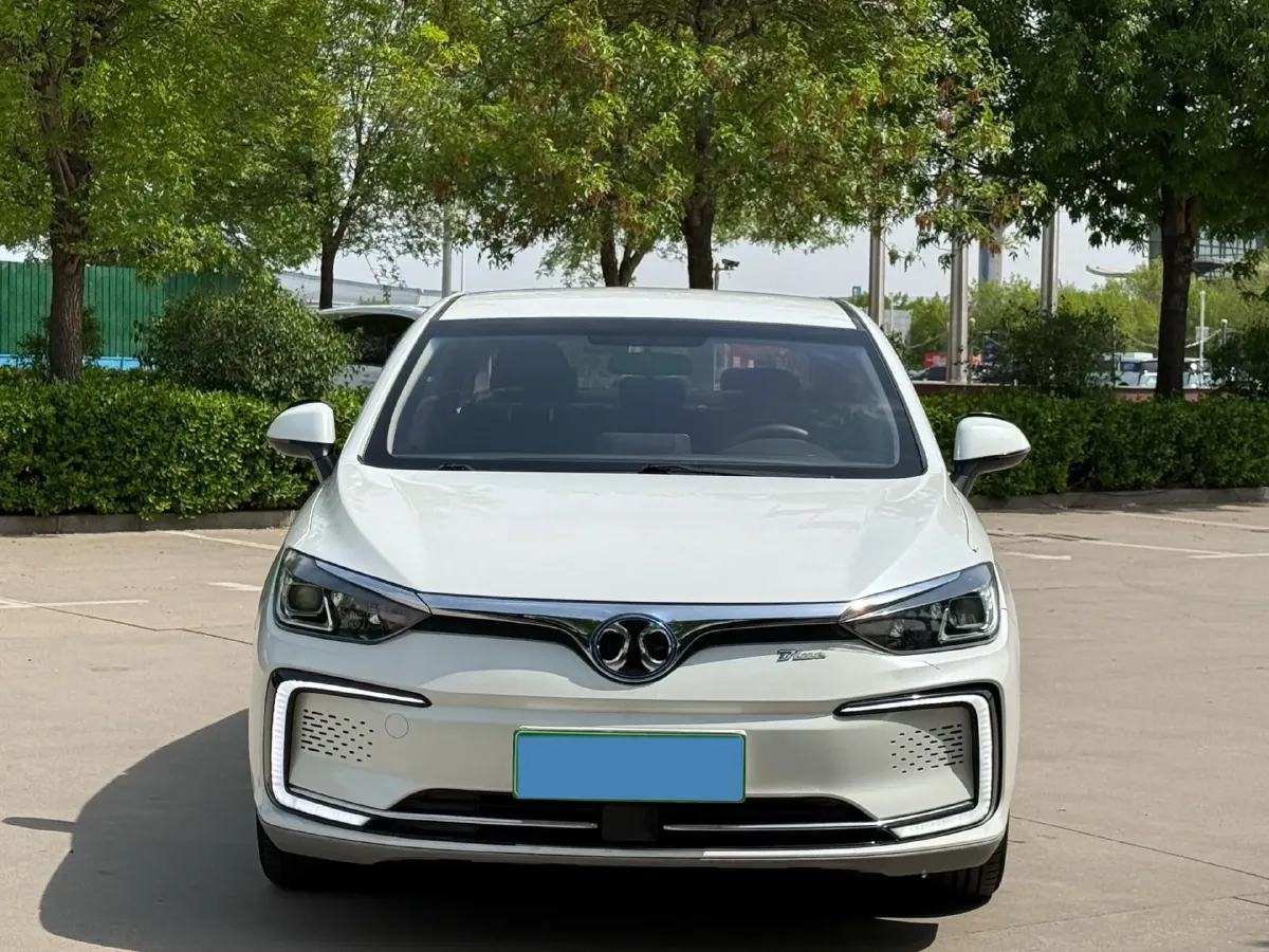 2018 BeiJing Auto EU5 BEV 53.66KWH,autocango,china used car exporter,china ev exporter,chinese used car exporter,chinese used ev exporter