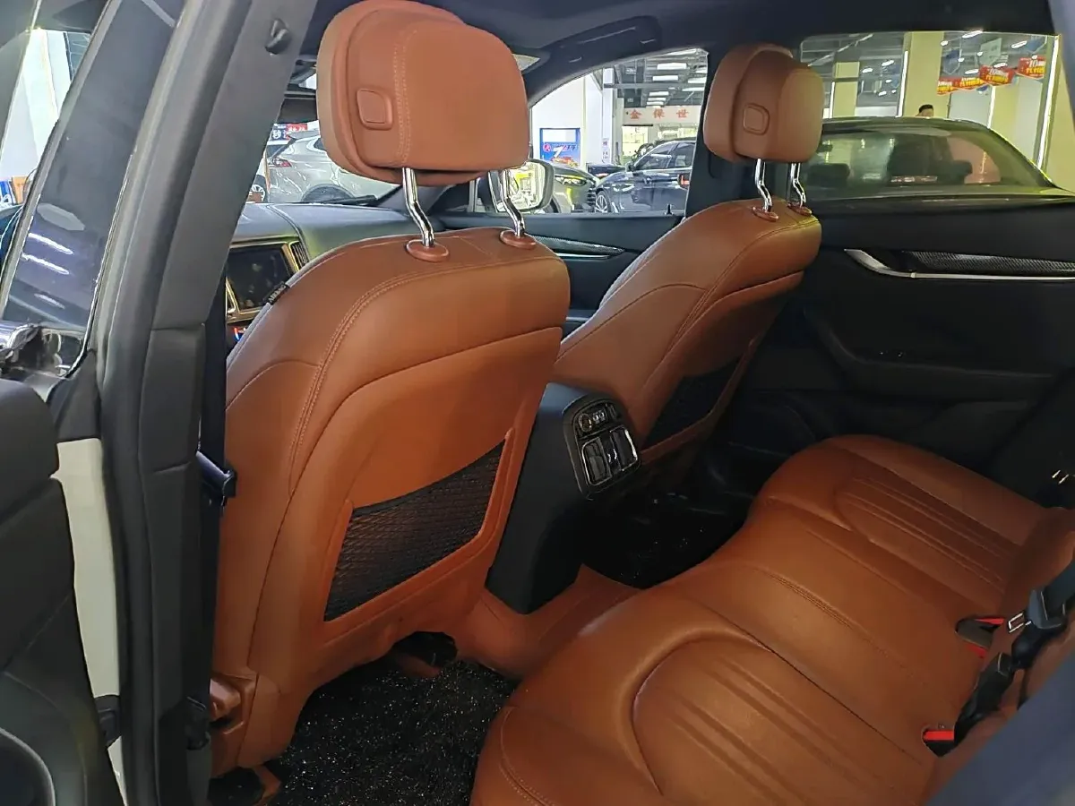 2019 Maserati Levante 3.0T 350HP V6 8AT,autocango,china used car exporter,china ev exporter,chinese used car exporter,chinese used ev exporter