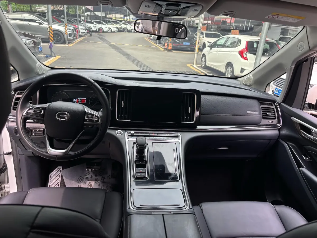 2021 GAC Trumpchi M8 2.0T 252HP L4 8AT,autocango,china used car exporter,china ev exporter,chinese used car exporter,chinese used ev exporter