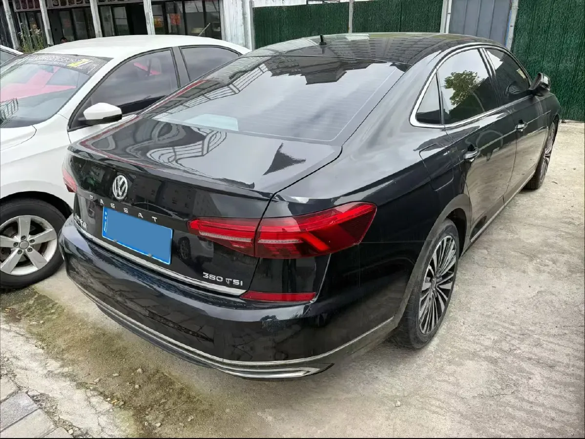 2019 Volkswagen Passat 2.0T 186HP L4 7DCT,autocango,china used car exporter,china ev exporter,chinese used car exporter,chinese used ev exporter