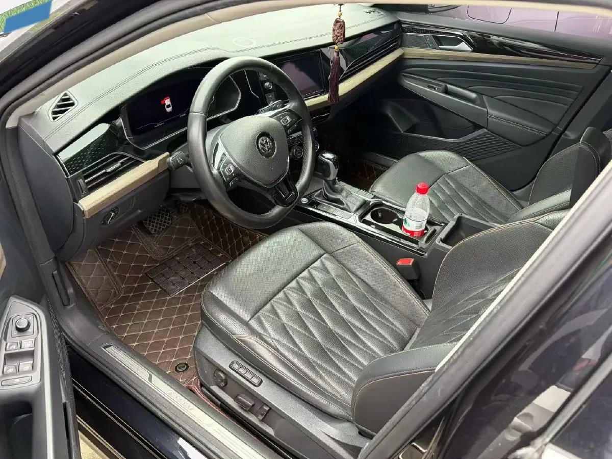 2019 Volkswagen Passat 2.0T 186HP L4 7DCT,autocango,china used car exporter,china ev exporter,chinese used car exporter,chinese used ev exporter