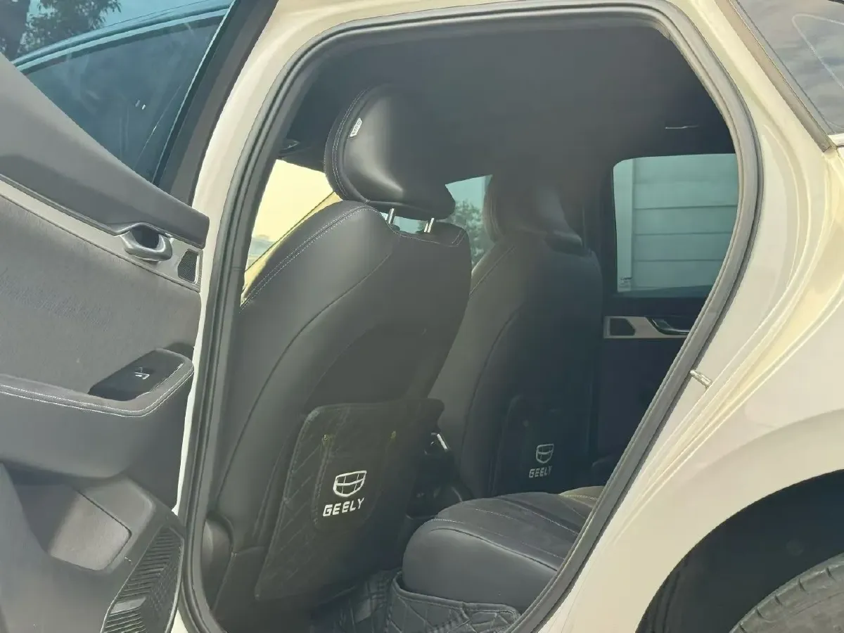 2025 Geely Preface 2.0T 238HP L4 8AT,autocango,china used car exporter,china ev exporter,chinese used car exporter,chinese used ev exporter