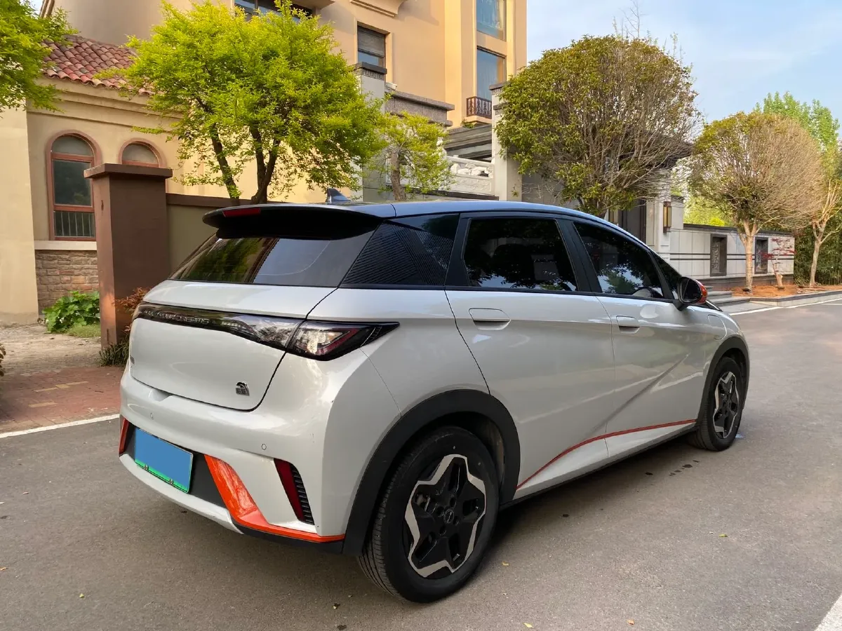 2021 Ford Escort 1.5L 122HP L3 6AT,autocango,china used car exporter,china ev exporter,chinese used car exporter,chinese used ev exporter