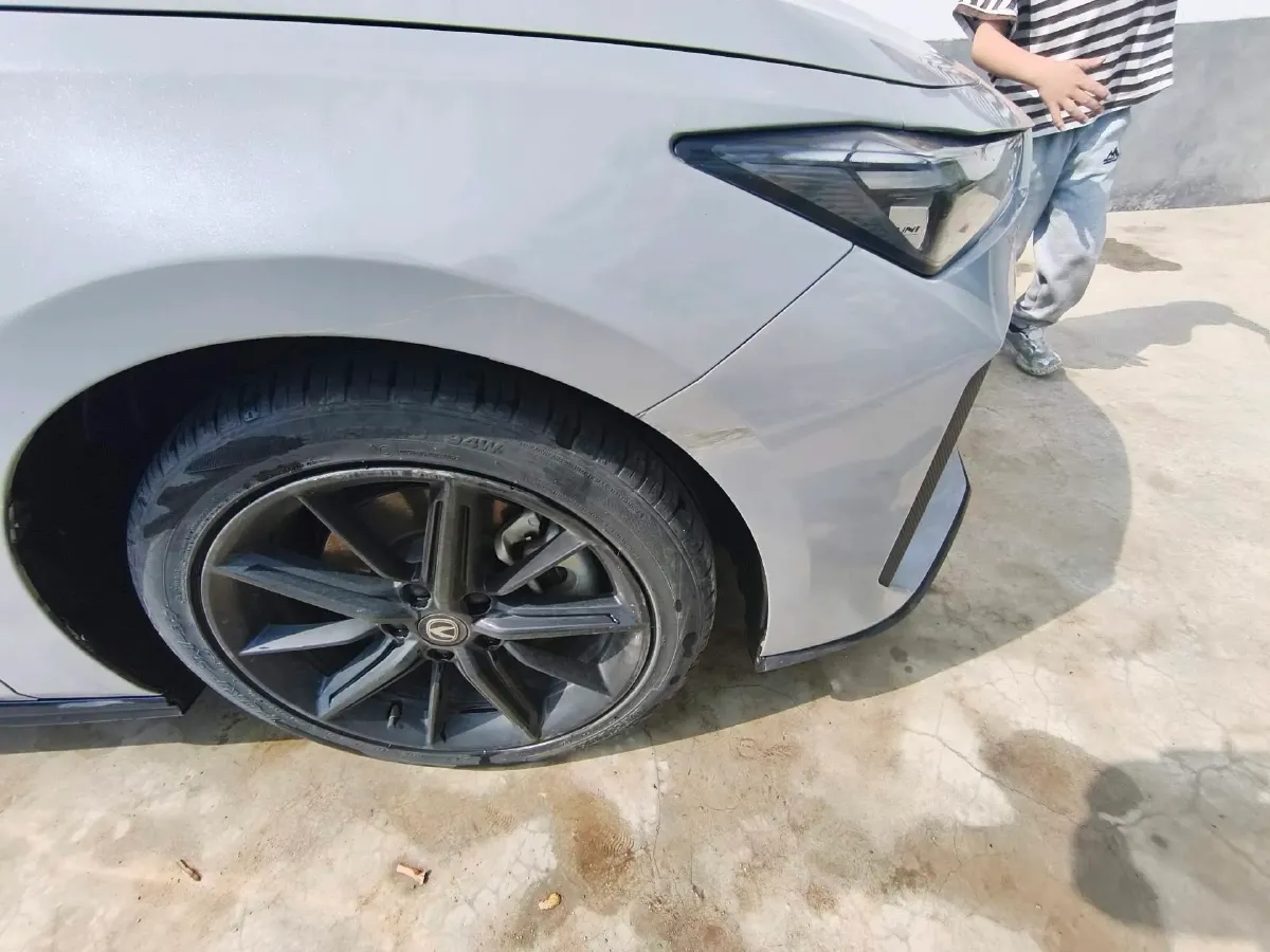 2023 ChangAn UNI-V iDD 1.5T 170HP L4 6TCT PHEV 18.4KWH,autocango,china used car exporter,china ev exporter,chinese used car exporter,chinese used ev exporter