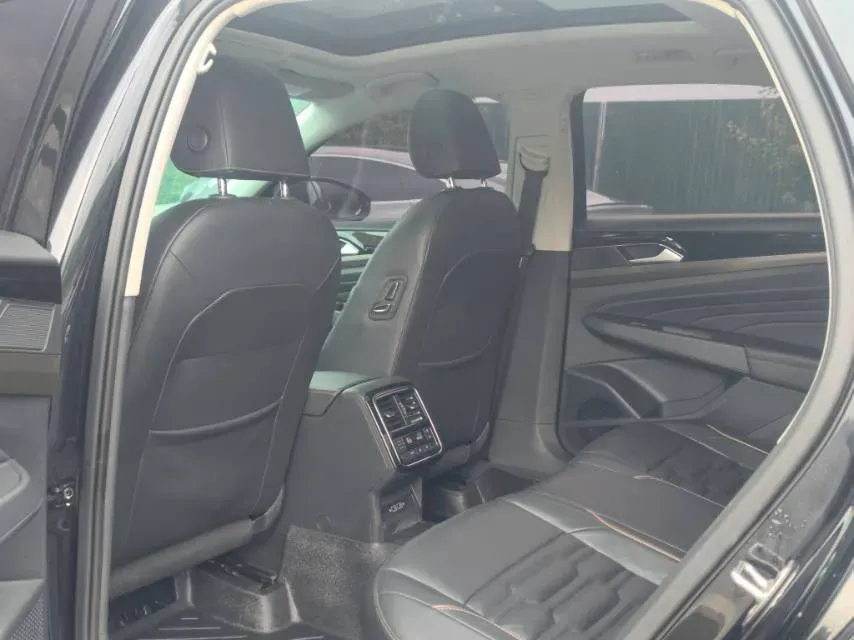 2019 Skoda Kodiak 2.0T 186HP L4 7DCT,autocango,china used car exporter,china ev exporter,chinese used car exporter,chinese used ev exporter