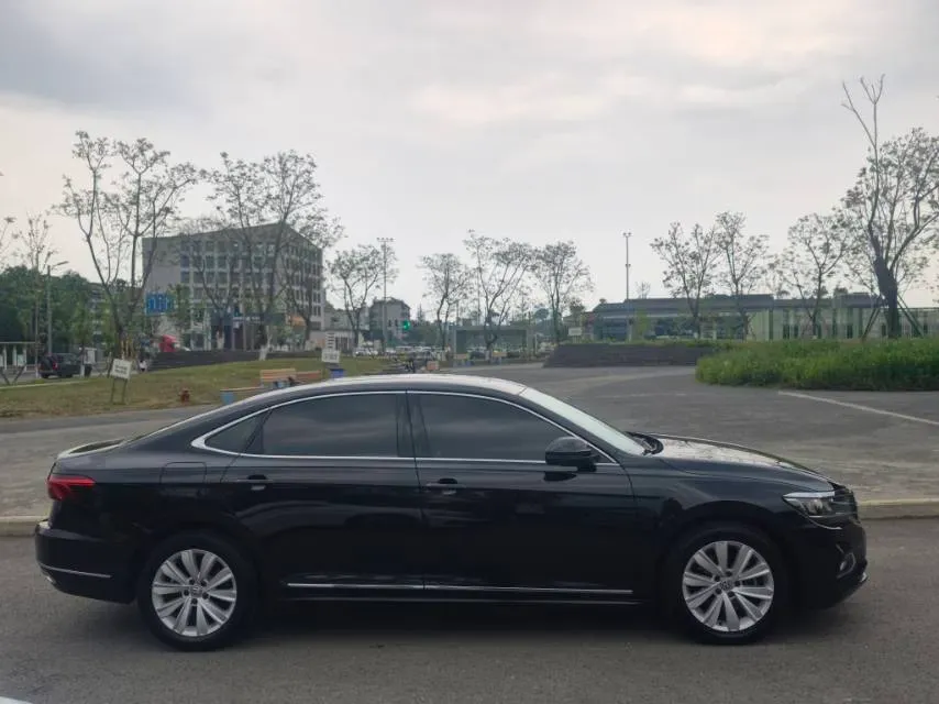 2019 Skoda Kodiak 2.0T 186HP L4 7DCT,autocango,china used car exporter,china ev exporter,chinese used car exporter,chinese used ev exporter