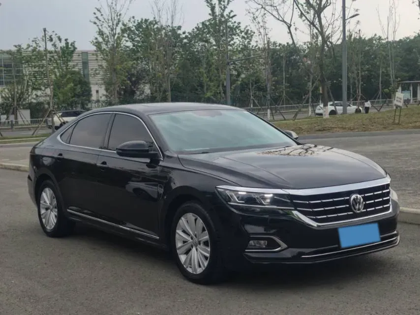 2019 Skoda Kodiak 2.0T 186HP L4 7DCT,autocango,china used car exporter,china ev exporter,chinese used car exporter,chinese used ev exporter