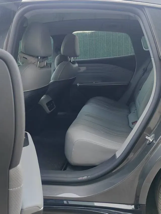 2024 Geely Galaxy E8 BEV 62KWH,autocango,china used car exporter,china ev exporter,chinese used car exporter,chinese used ev exporter