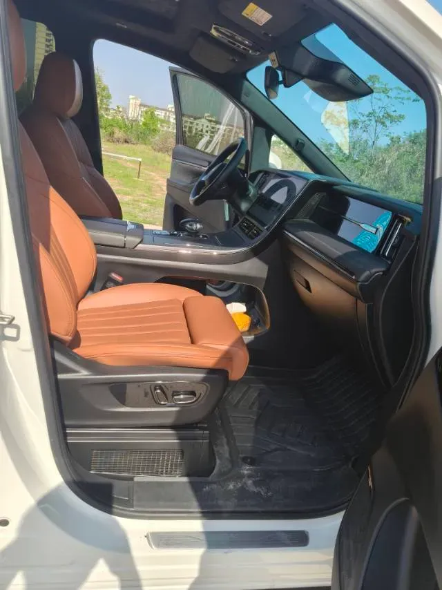 2024 GAC Trumpchi M8 2.0T 190HP L4 E-CVT Hybrid,autocango,china used car exporter,china ev exporter,chinese used car exporter,chinese used ev exporter