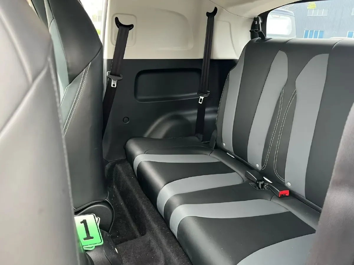 2022 Roewe Clever BEV 29KWH,autocango,china used car exporter,china ev exporter,chinese used car exporter,chinese used ev exporter