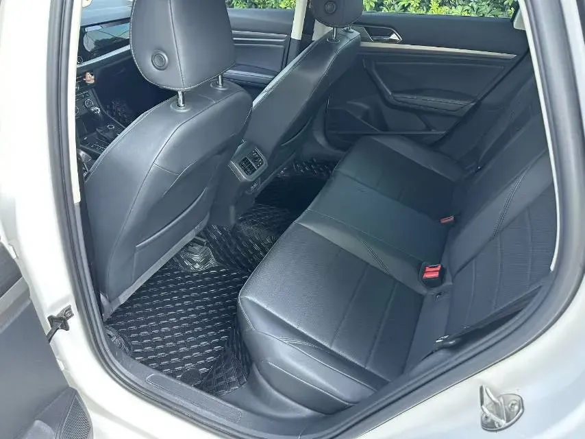 2021 Volkswagen Lavida 1.5L 113HP L4 6AT,autocango,china used car exporter,china ev exporter,chinese used car exporter,chinese used ev exporter