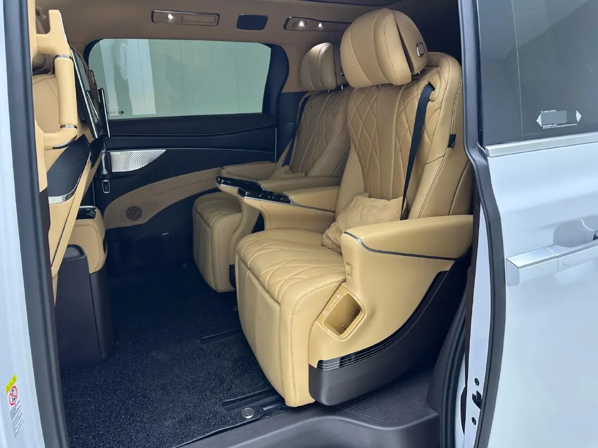 2025 Denza D9 1.5T 156HP L4 E-CVT PHEV 40KWH,autocango,china used car exporter,china ev exporter,chinese used car exporter,chinese used ev exporter