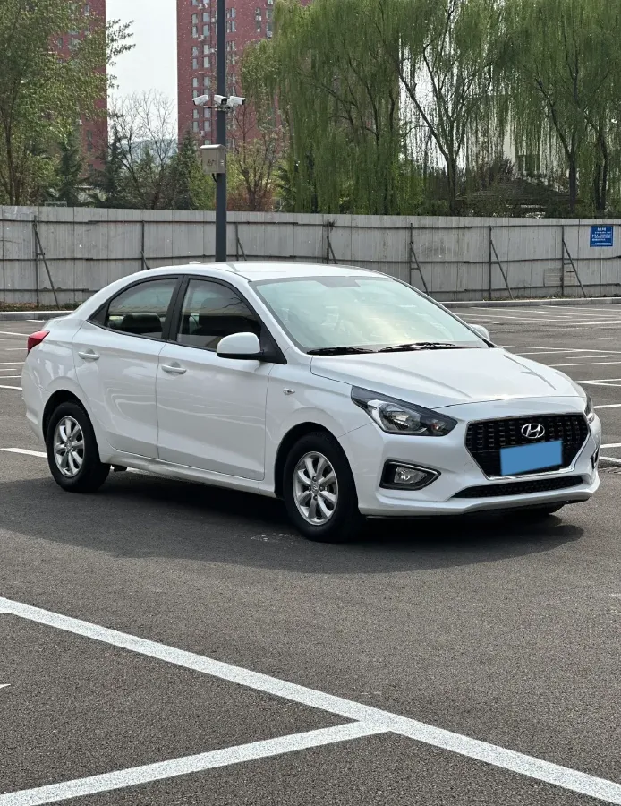 2017 Hyundai Reina 1.4L 95HP L4 5MT,autocango,china used car exporter,china ev exporter,chinese used car exporter,chinese used ev exporter