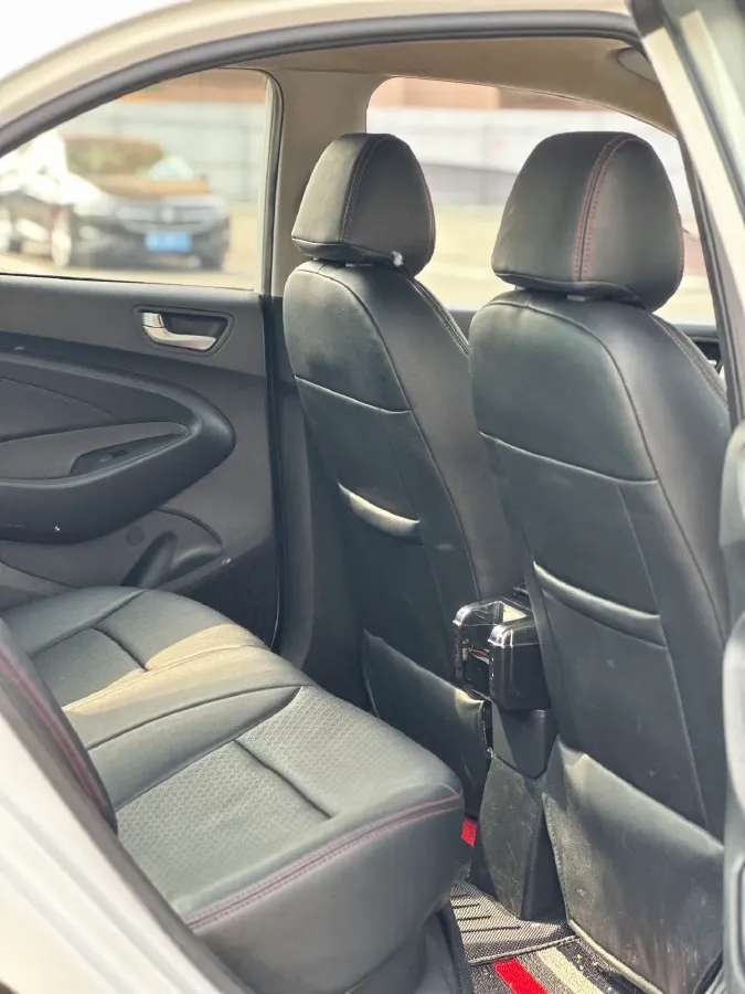 2017 Hyundai Reina 1.4L 95HP L4 5MT,autocango,china used car exporter,china ev exporter,chinese used car exporter,chinese used ev exporter