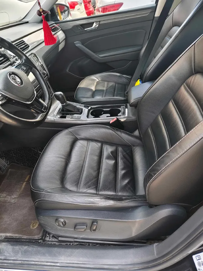 2017 Volkswagen Passat 1.8T 180HP L4 7DCT,autocango,china used car exporter,china ev exporter,chinese used car exporter,chinese used ev exporter