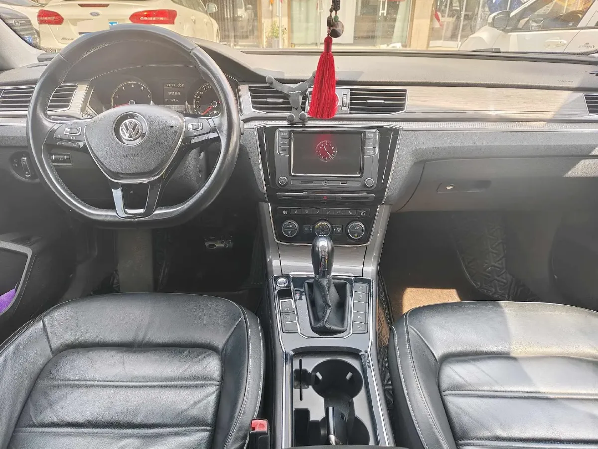 2017 Volkswagen Passat 1.8T 180HP L4 7DCT,autocango,china used car exporter,china ev exporter,chinese used car exporter,chinese used ev exporter