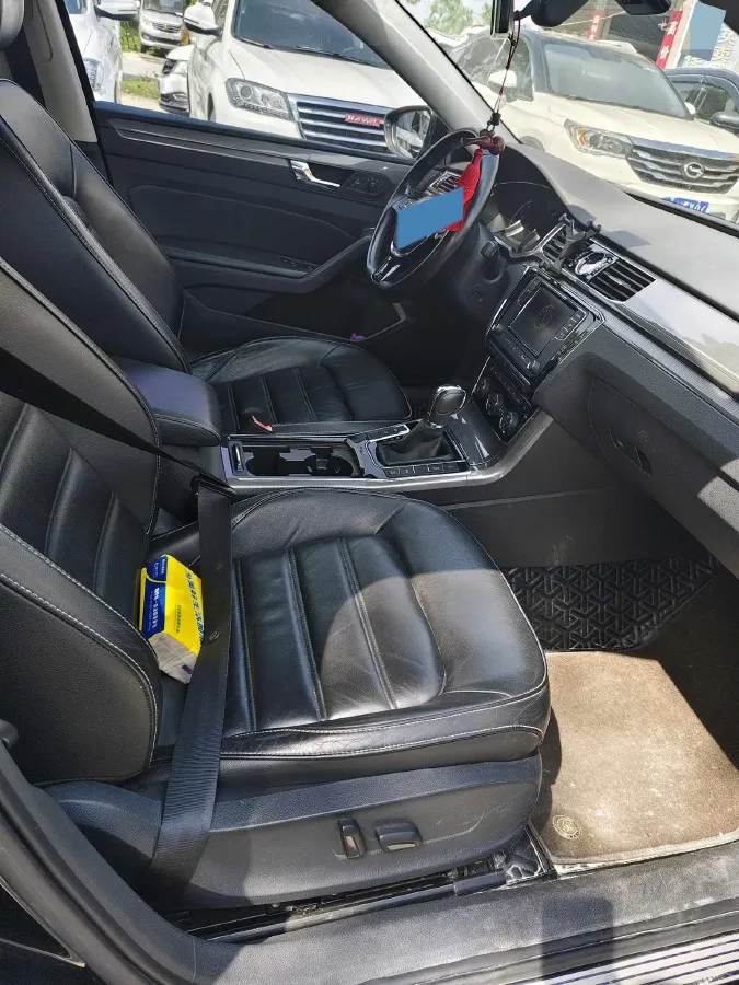 2017 Volkswagen Passat 1.8T 180HP L4 7DCT,autocango,china used car exporter,china ev exporter,chinese used car exporter,chinese used ev exporter