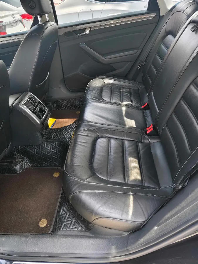 2017 Volkswagen Passat 1.8T 180HP L4 7DCT,autocango,china used car exporter,china ev exporter,chinese used car exporter,chinese used ev exporter