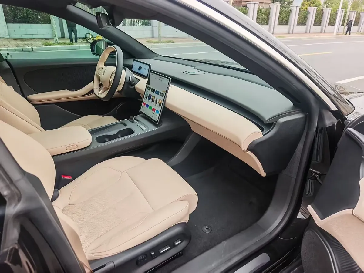 2024 NIO ET5T BEV 75KWH,autocango,china used car exporter,china ev exporter,chinese used car exporter,chinese used ev exporter