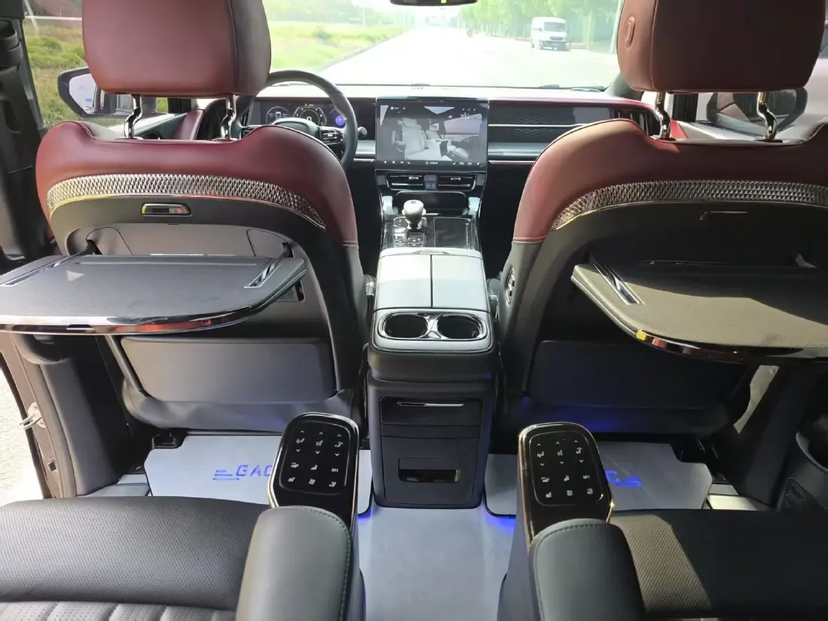 2024 GAC Trumpchi M8 2.0T 252HP L4 8AT,autocango,china used car exporter,china ev exporter,chinese used car exporter,chinese used ev exporter