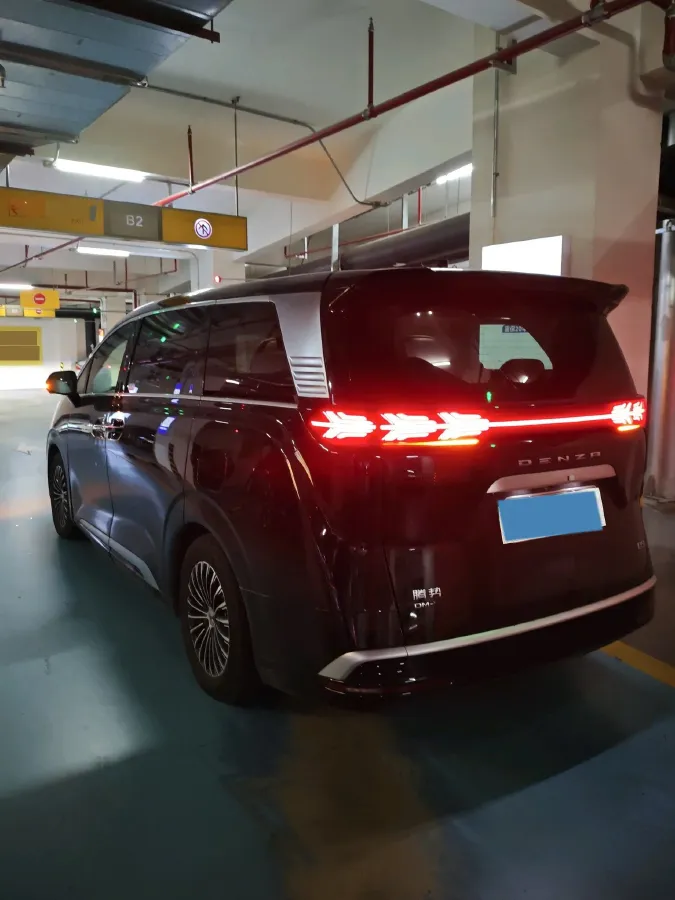 2022 Mercedes-Benz GLC Class 2.0T 197HP L4 9AT,autocango,china used car exporter,china ev exporter,chinese used car exporter,chinese used ev exporter