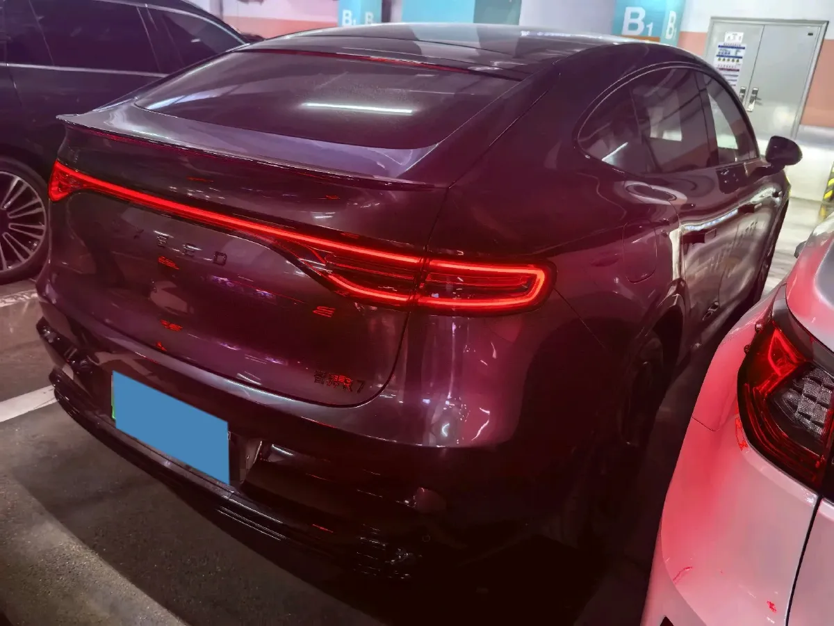 2026 Luxeed R7 REEV 156HP REEV,autocango,china used car exporter,china ev exporter,chinese used car exporter,chinese used ev exporter